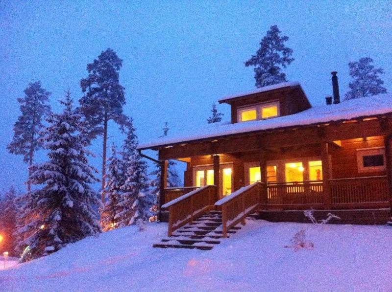 Holiday home Pyhaejaerven Lomakylae *
